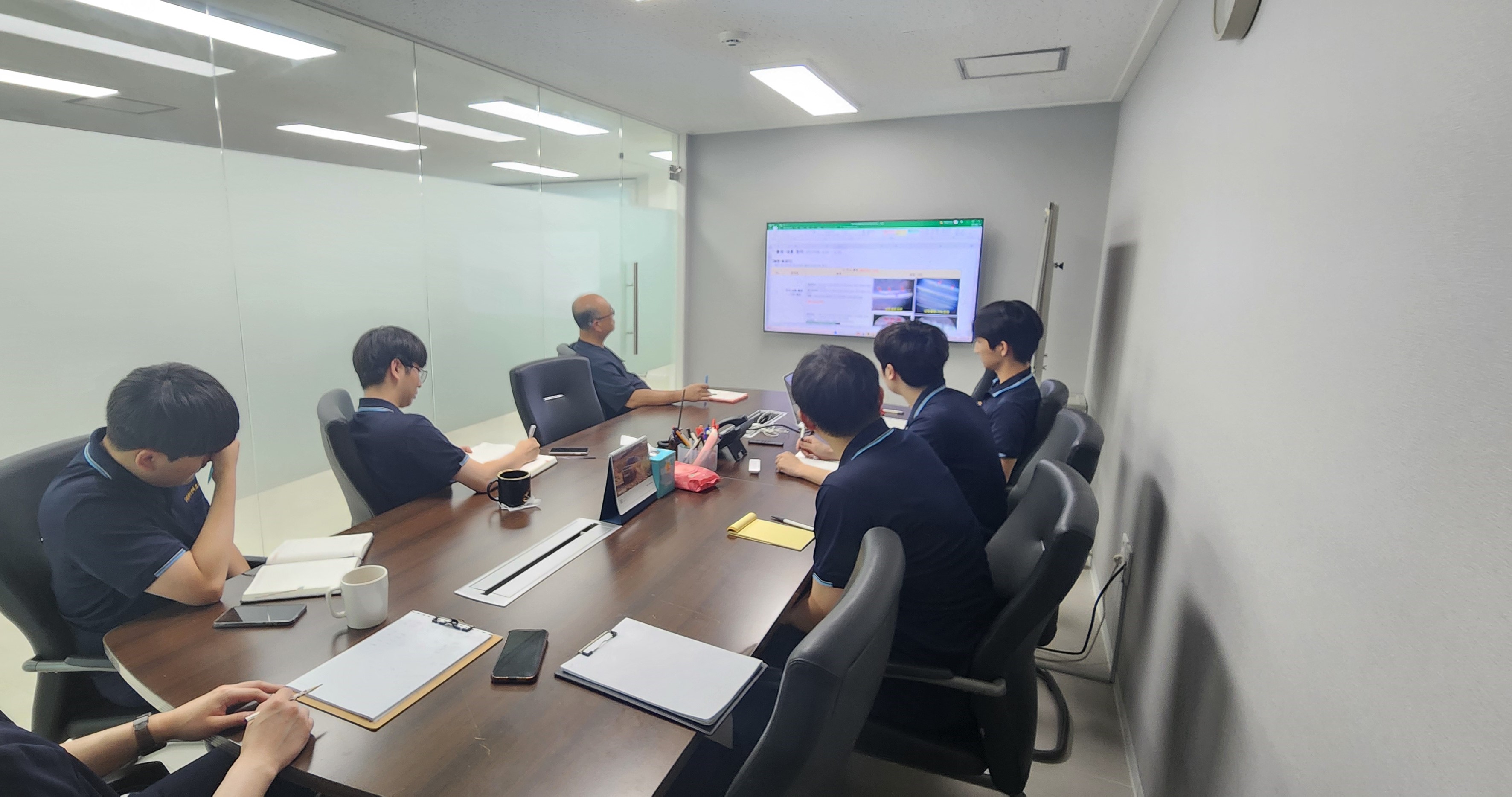 연구 프로젝트 회의